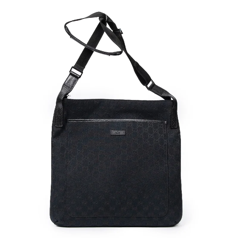 Shoulder Bag with Geometric Pattern in Multicolor for a Contemporary StyleLarge Flat Messenger