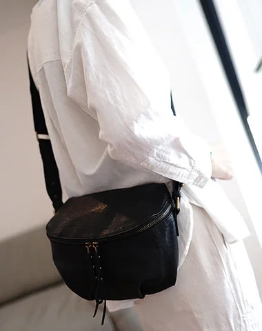 Women's Crossbody Bag with Magnetic Closure in White for Quick AccessVintage Womens Black Leather Saddle Shoulder Bag Crossbody Bag for Women